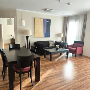  Apartment Family Spacious Apartment, Terrace, Kitchen, View, Free Parking And Wifi